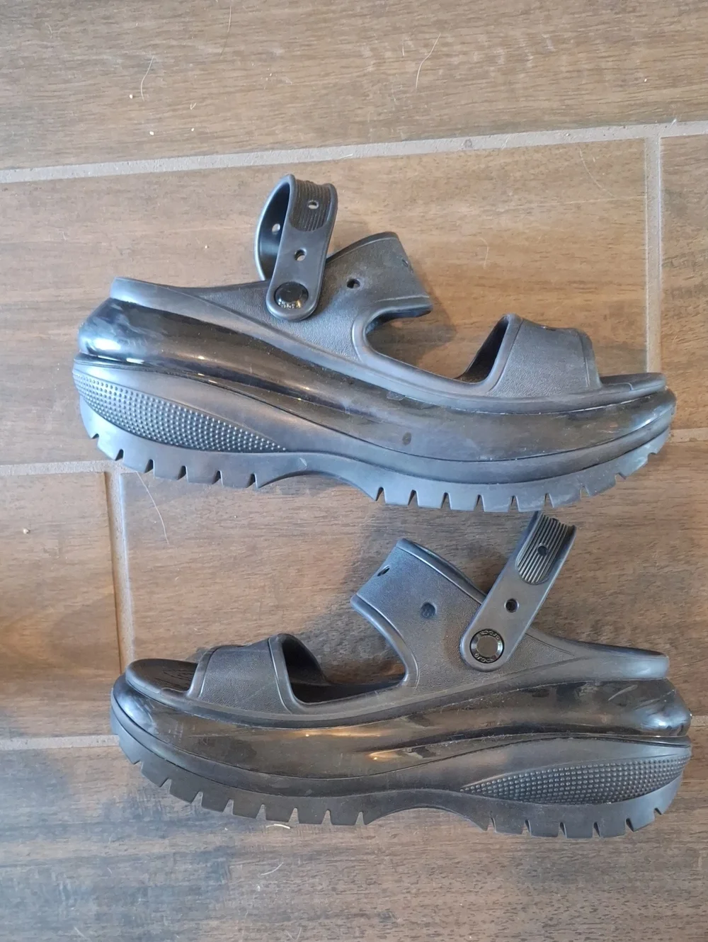 Crocs Mega Crush Platform Sandals Black Mens 7 / Womens 9